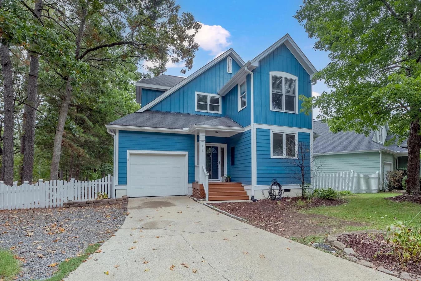 128 Legacy Ln